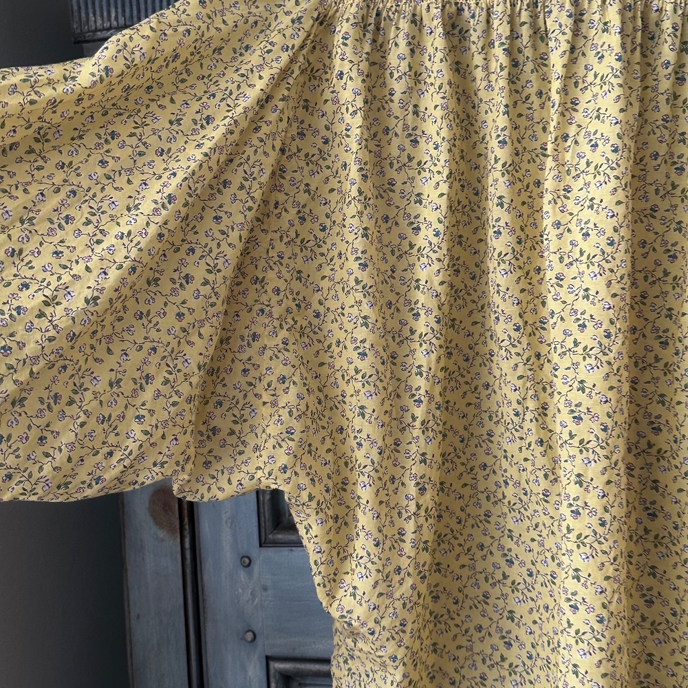 Doën O’Keeffe Top in Moonflower, Pale Yellow Floral Button-Up Blouse - Picture 11 of 12